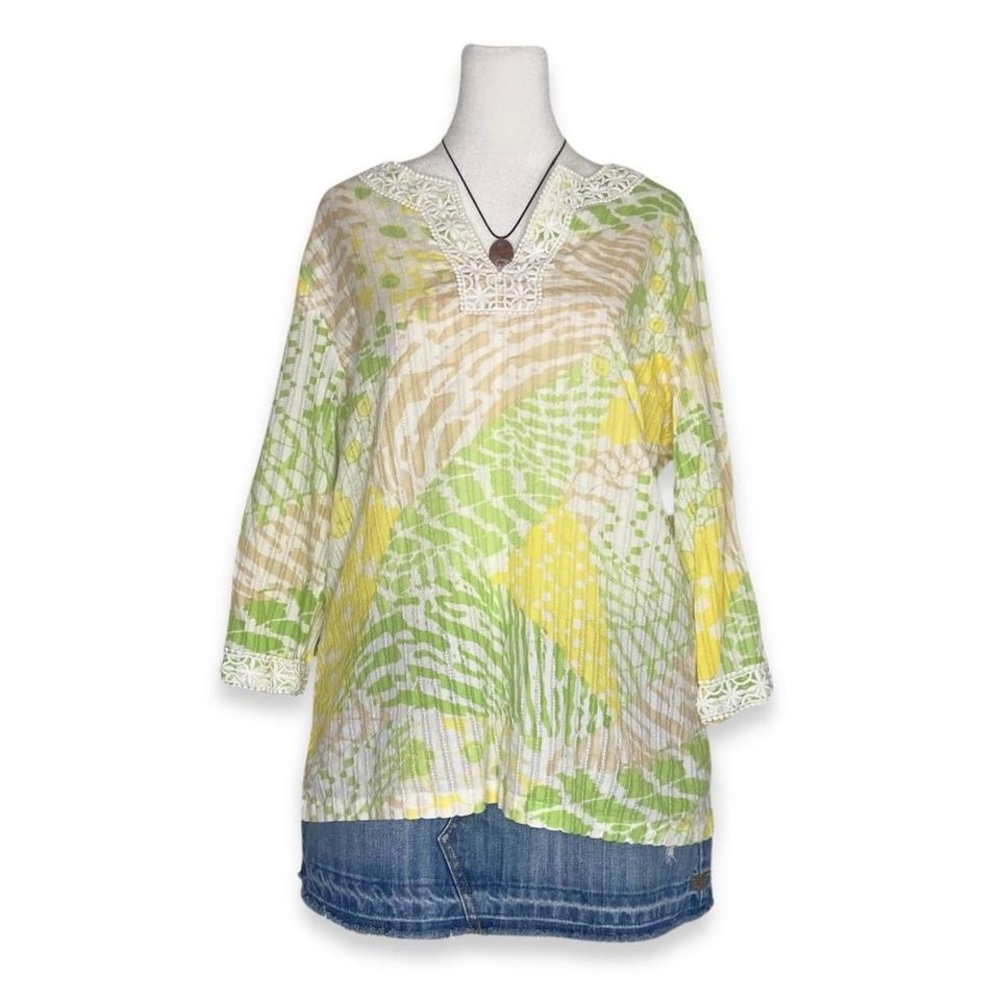 Alfred Dunner Colorful White Yellow Green Floral Patterned Tunic Top 14
